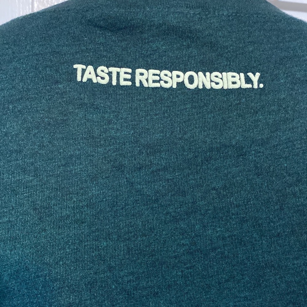 Graphic tee - Picture 4 of 5